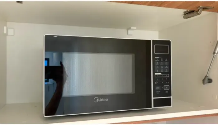 Microondas 20L Midea 220v