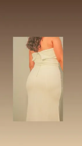 Vende-se vestido de festa.(Casamento, aniversário....)