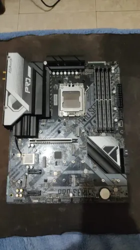 Placa Mae Asus Prime X670E PRO WiFi DDR5 AM5