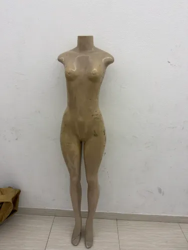 Manequim feminino 