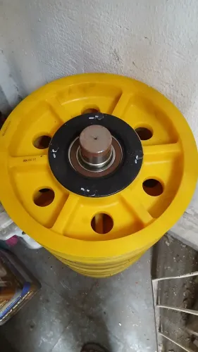 Polia de elevador e outros