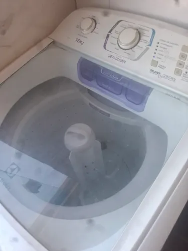 Maquina de lavar roupa