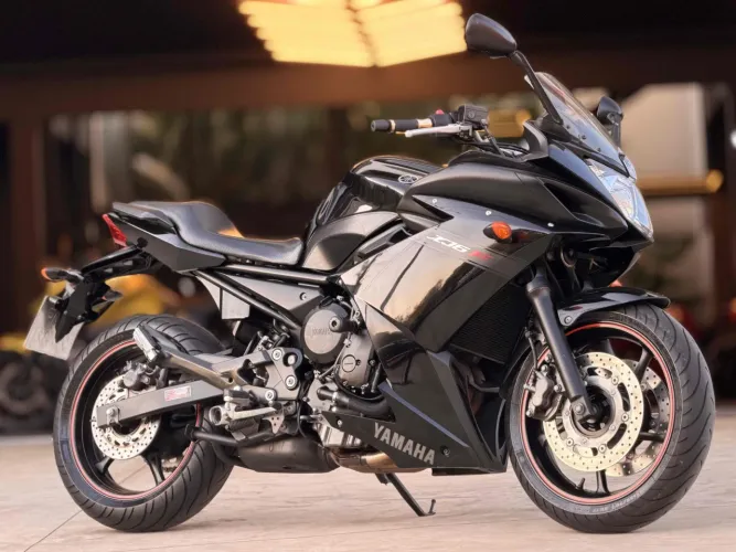 Yamaha Xj6 f 2012