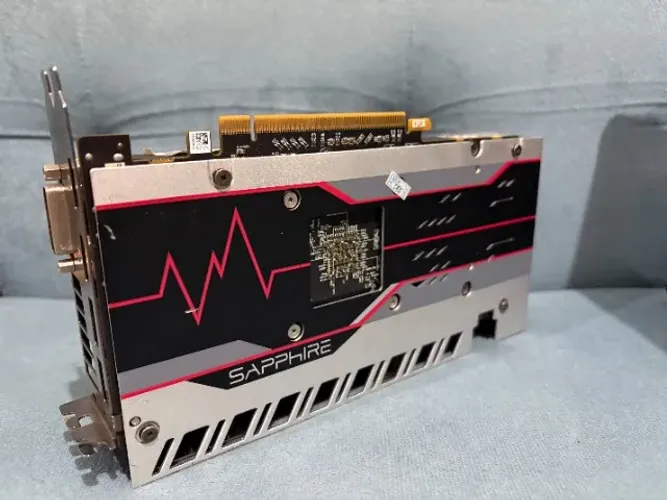 Placa de Vídeo Sapphire Pulse RX580 4gb - Com Defeito