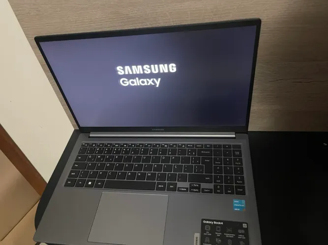 Notebook Galaxy Book 4