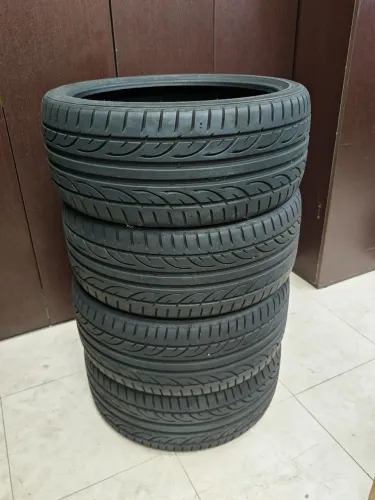 Jogo pneus Hankook 245/35 aro 20