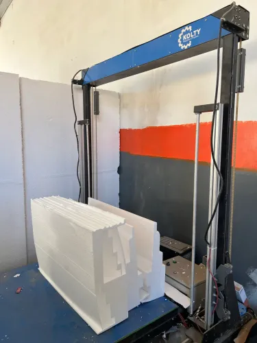 Máquina corte Isopor CNC
