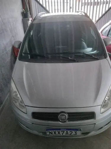 Fiat Idea Attractive 1.4 Fire Flex 8V 5P 2012