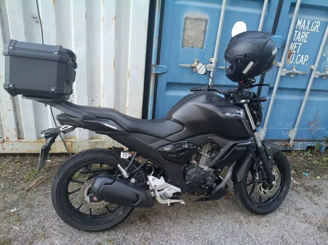 Vendo moto fazer 150