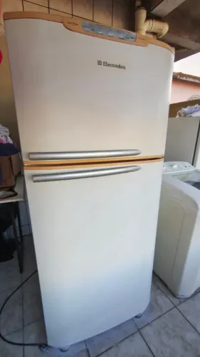 Geladeira Electrolux Frost Free Digital - Achado em Promoção no Facebook + Entrega e Garan