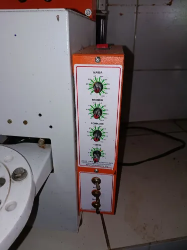 Máquina de fazer salgadinhos 