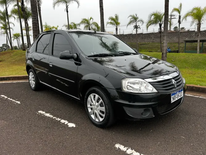 Renault Logan Expression Hi-flex 1.6 8V 4P 2011