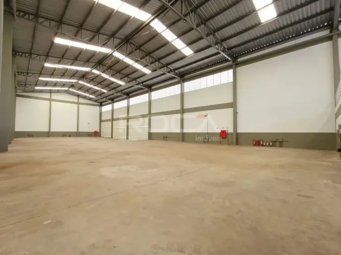 Galpão Comercial para Alugar no Jardim Paschoal Innecchi, em Ribeirão Preto.