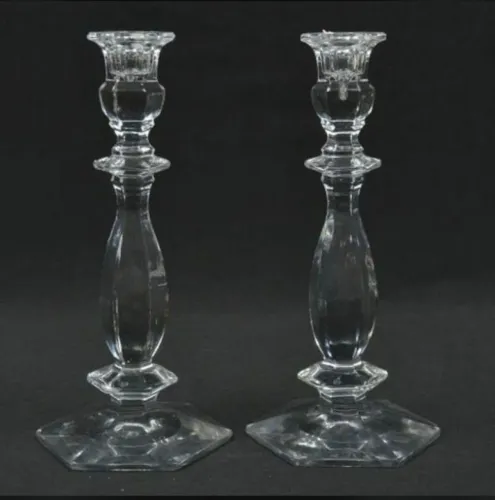 Elegante par de castiçais em cristal