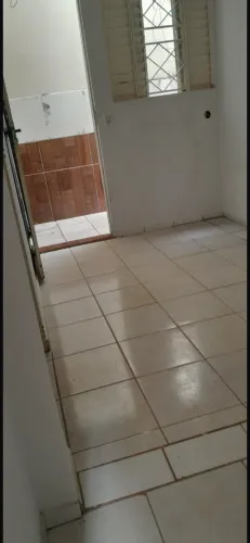 Kitnet para Alugar - no fundo da JK