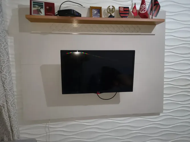 Vende-se painel para TV pega TV até de 50 polegadas dispenso curioso
