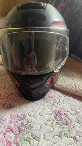 Capacete feminino