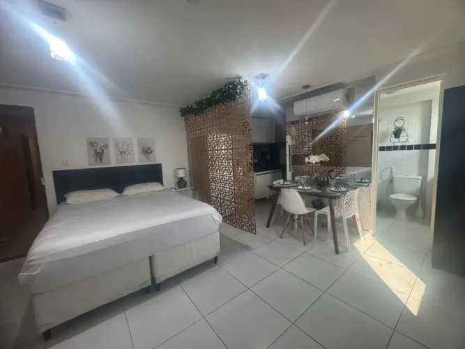 Flat Excelente com 1 dormitório, sala e cozinha integradas à venda, 29 m² por R$ 345.000 -