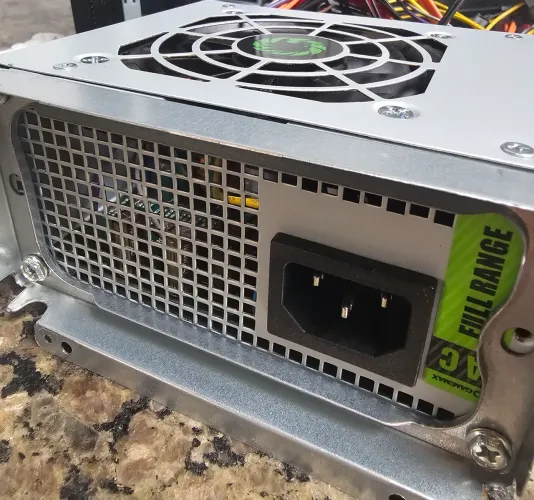 Fonte gamemax sfx 350W 80 plus bronze.