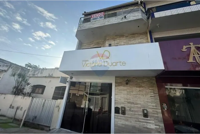 PRÉDIO COMERCIAL Á VENDA NO CENTRO DE GUARABIRA - PB.