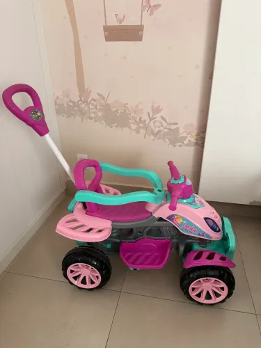 Carrinho de passeio quadriciclo Lady Star Maral