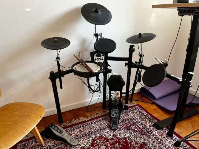 bateria eletronica roland td11 com 1 pele mesh head