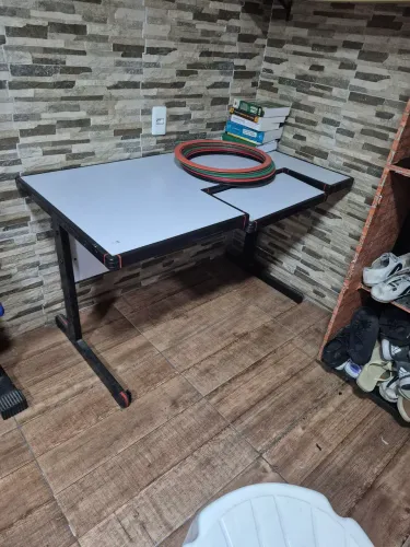 Mesa de Estudo / Escritório