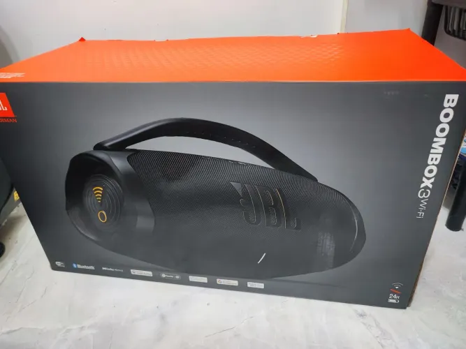 BoomBox JBL