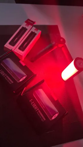 2 kits de iluminação Ulanzi i-light e MT-14 base extensora