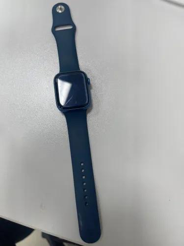 O Apple Watch Series 7 45mmé um smartwatch celular+GPS