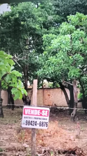 Vende-se terreno no Bairro Jardim Comercial 