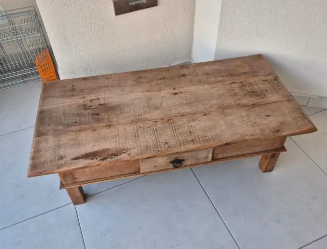 Mesa madeira maciça 