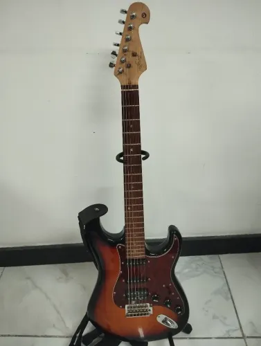 Linda guitarra Tagima t736 seminova contato e zap *