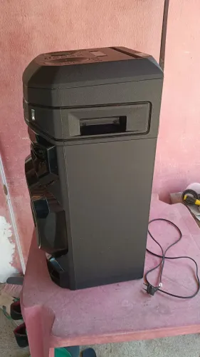 VENDO essa caixa de som da marca LG 