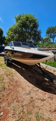 Lancha Ventura 195V Crossover Motor Yamaha 115 HP. Ano 2023