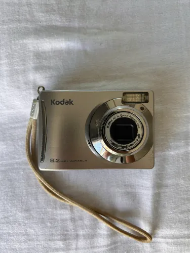Câmera digital Kodak EasyShare C140