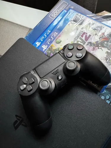 Playstation 4 Slim