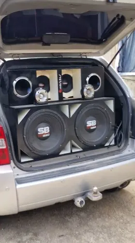 Som automotivo