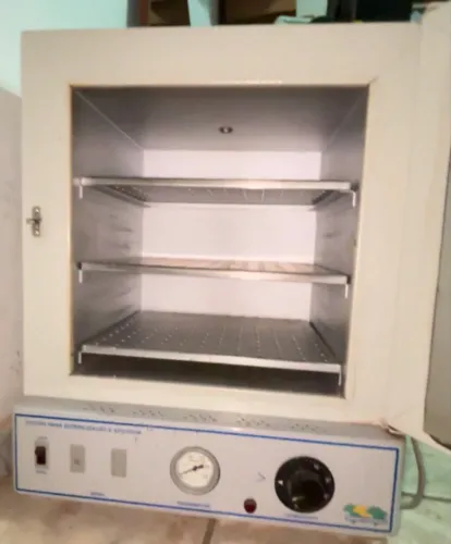 Estufa de esterilização e secagem marca Odontobras
