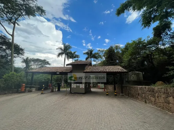 Lindo terreno Condomínio Colinas do Atibaia, 22.150 m² com lago e nascente entre  Sousas e