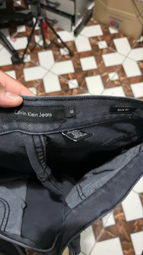 Calça Calvin Klein TAM 42