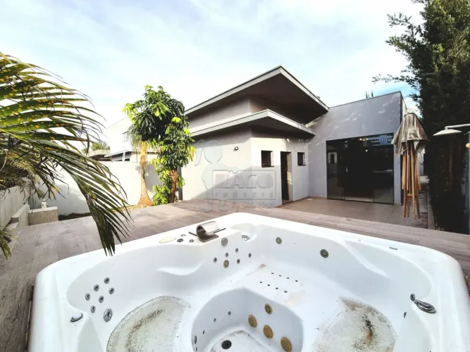 Casa térrea de 223m² com 03 suítes para locação e venda em condomínio - Quinta da Primaver