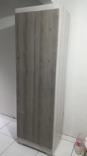 Vendo um armário