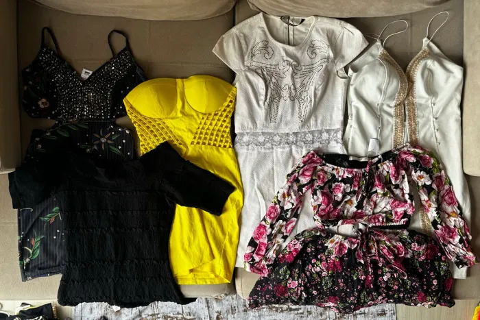 Lote de roupas para brechó 