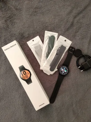 Samsung Galaxy Watch 4
