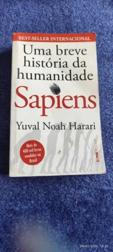 Livro Sapiens: Uma Breve História da Humanidade - Yuval Noah Harari | Excelente Estado