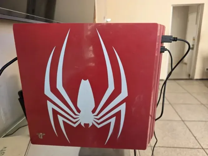 PS 4 PRO 1 TERA + HD EXTERNO 