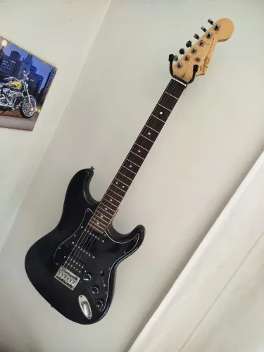 Squier Mainstream Stratocaster