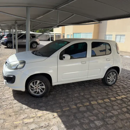 Fiat Uno Attractive 1.0 EVO Fire Flex 8V 5P 2020