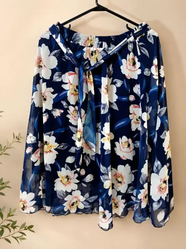 Saia Midi Floral em Chiffon.